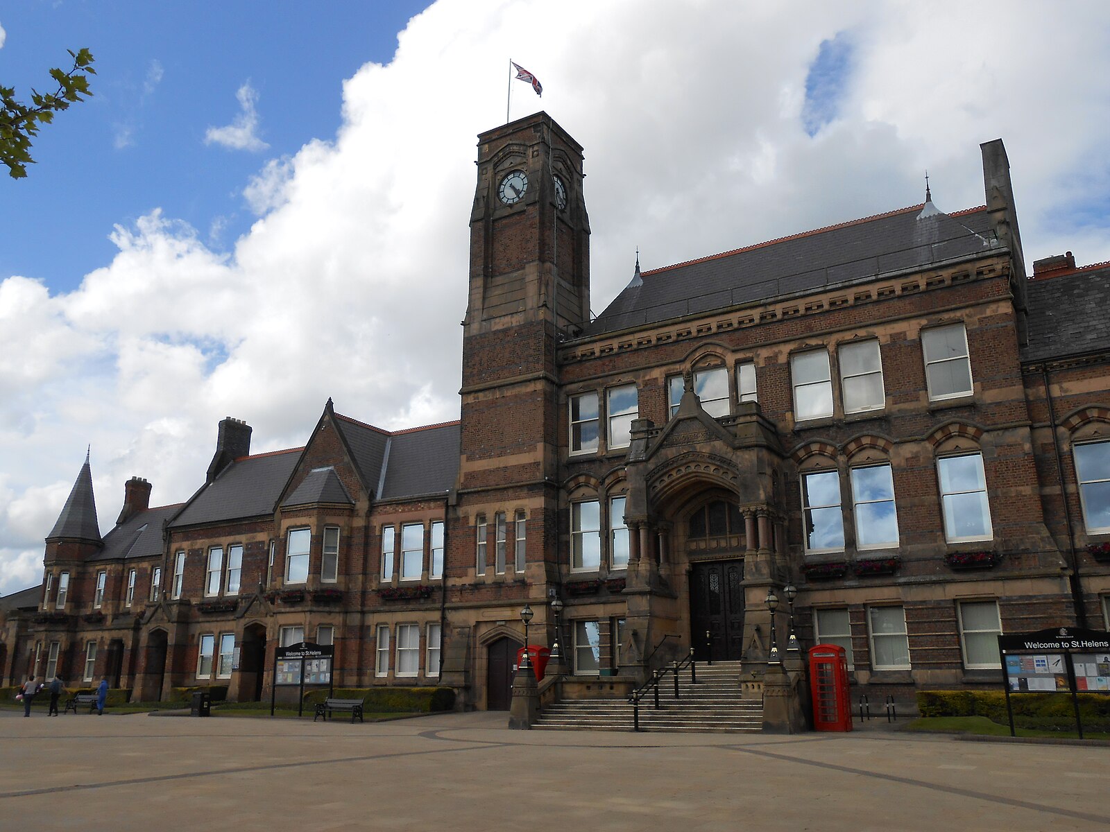 St Helens